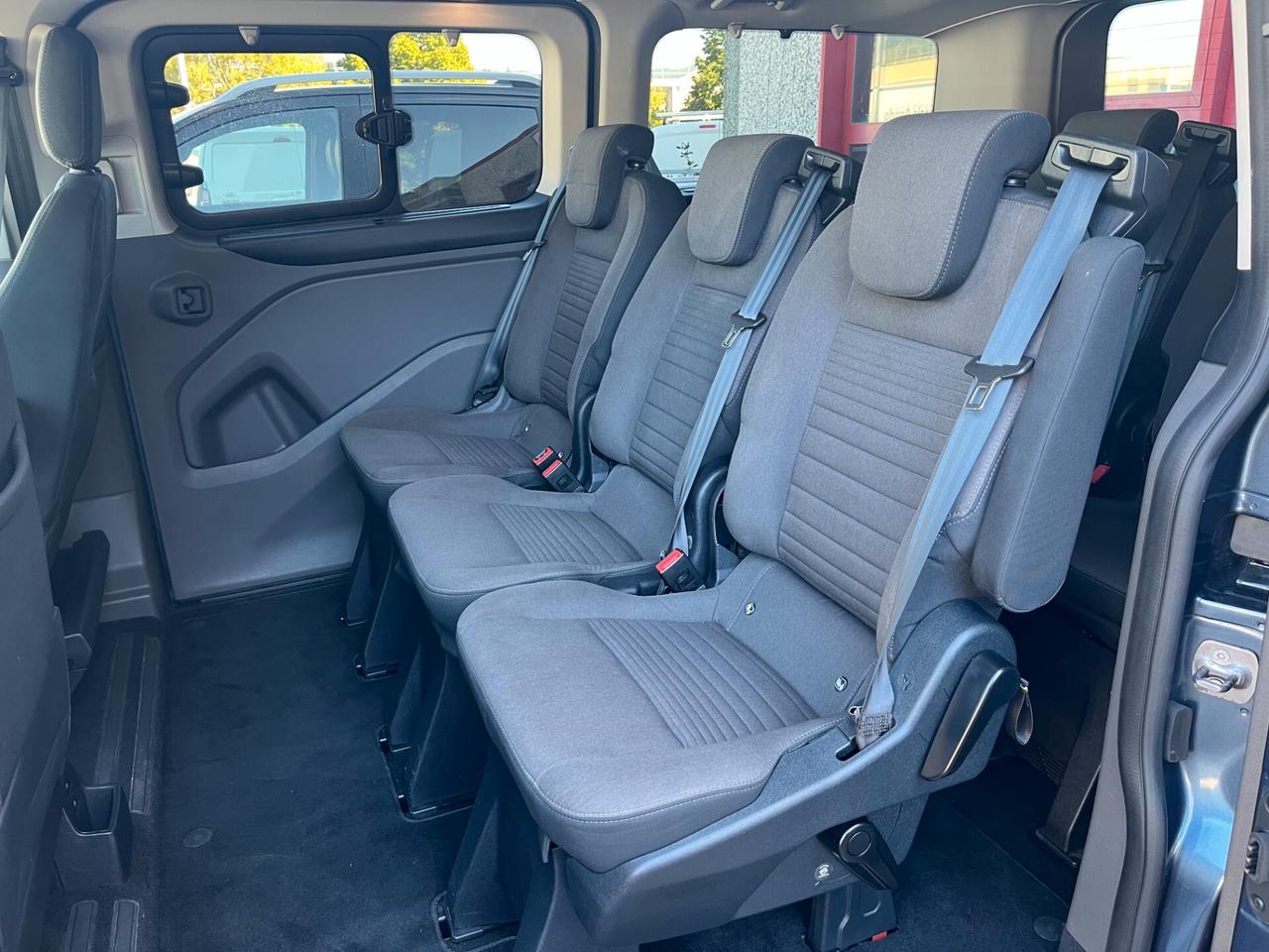 Ford Tourneo Custom 320 2.0 EcoBlue 150CV PC Titanium