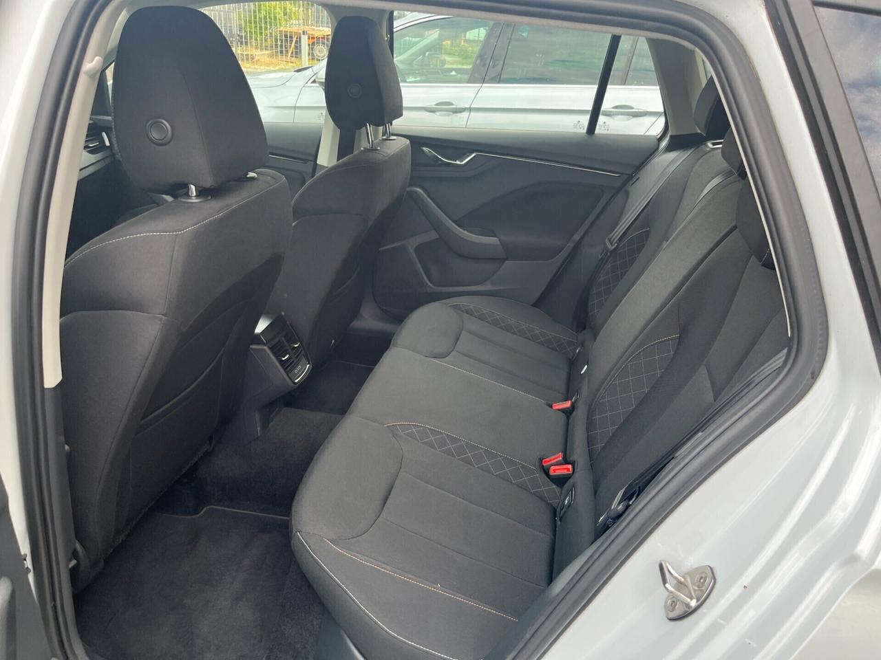 Skoda Kamiq 1.0 TSI 115 CV DSG AUTO/TELECAM **KM 70475**