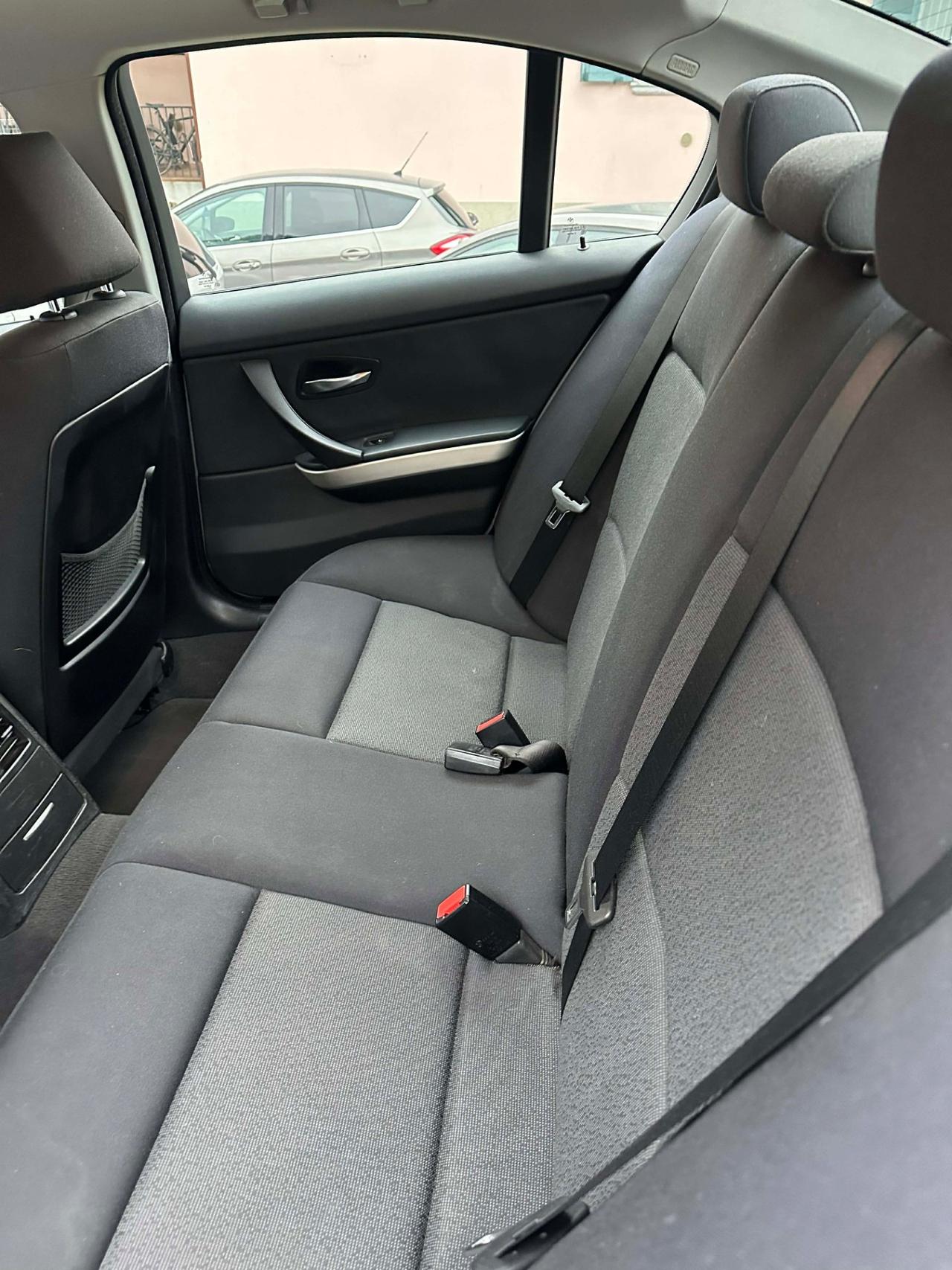 Bmw 320d FUTURA KMCERT GARANZ UNICOPR