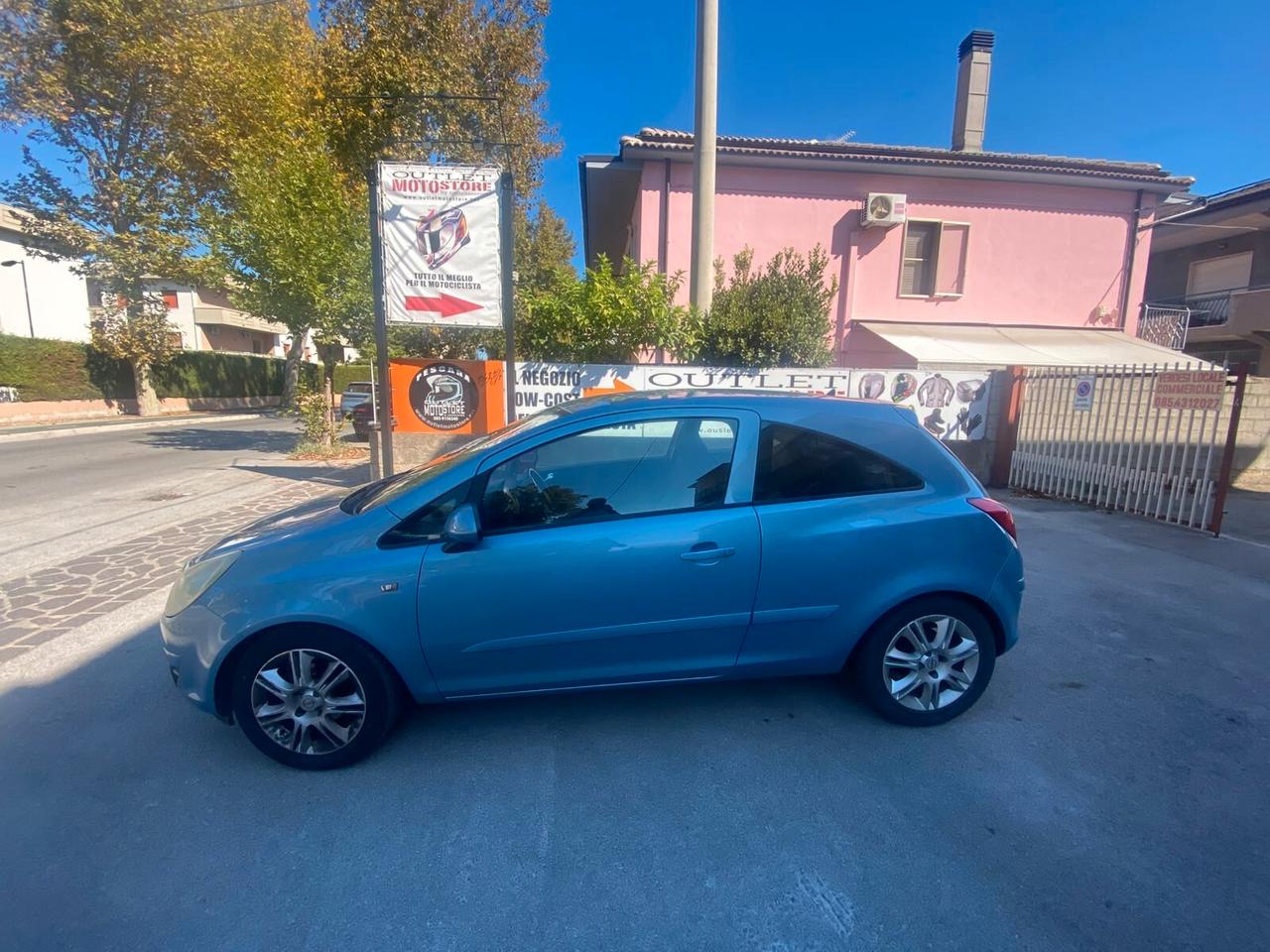 Opel Corsa 1.2 3 porte Sport