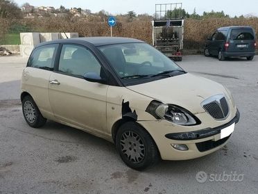 Lancia Ypsilon 1.3 MJT 16V Argento