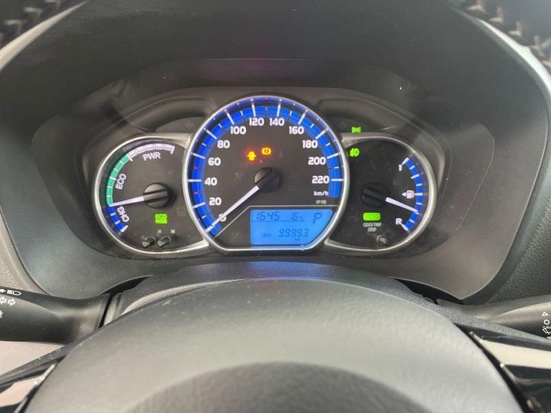 Toyota Yaris 1.5 Hybrid 5 porte Trend "Red Edition"