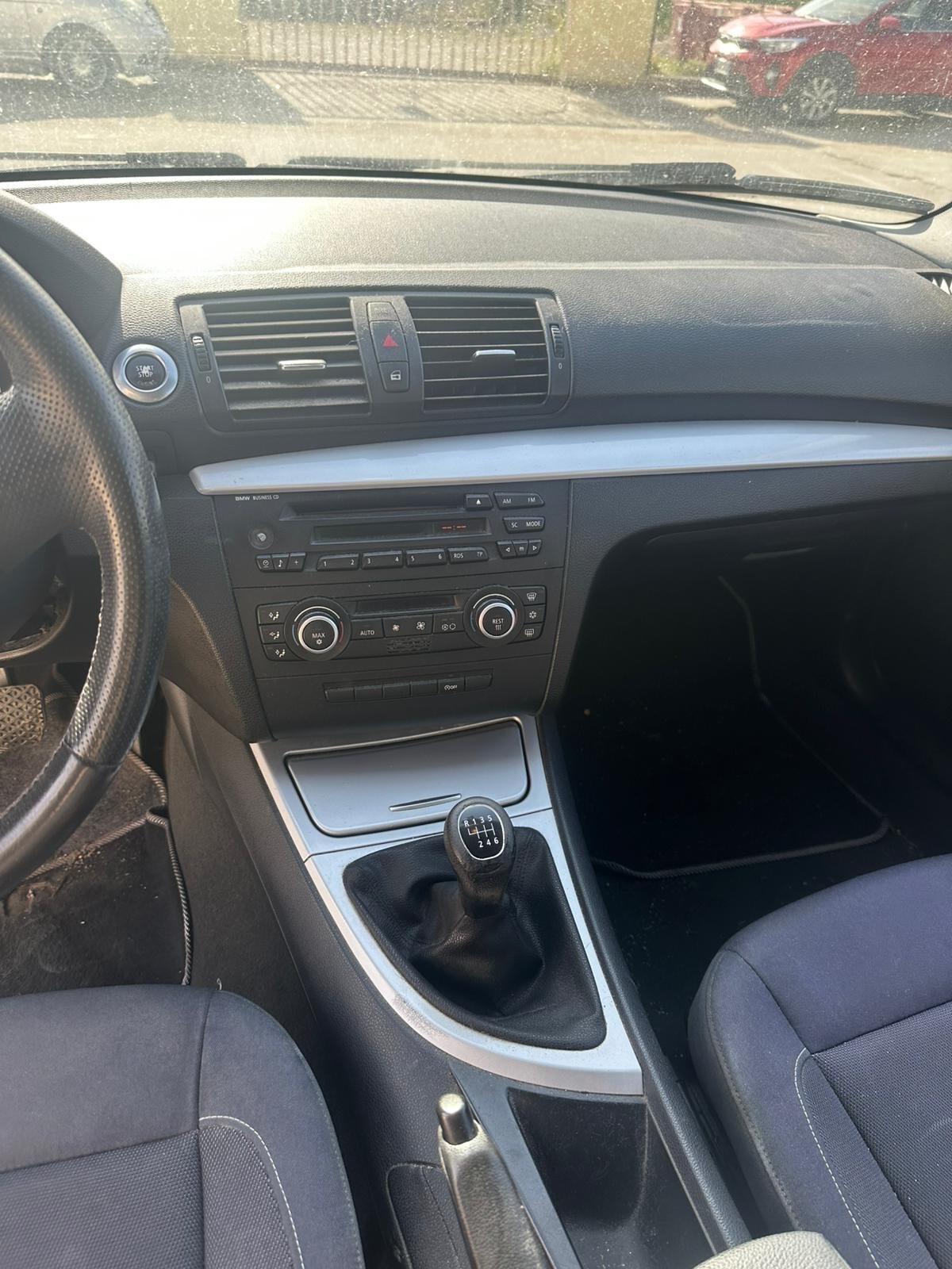 bmw serie 1 118D 2.0 diesel 148.000km