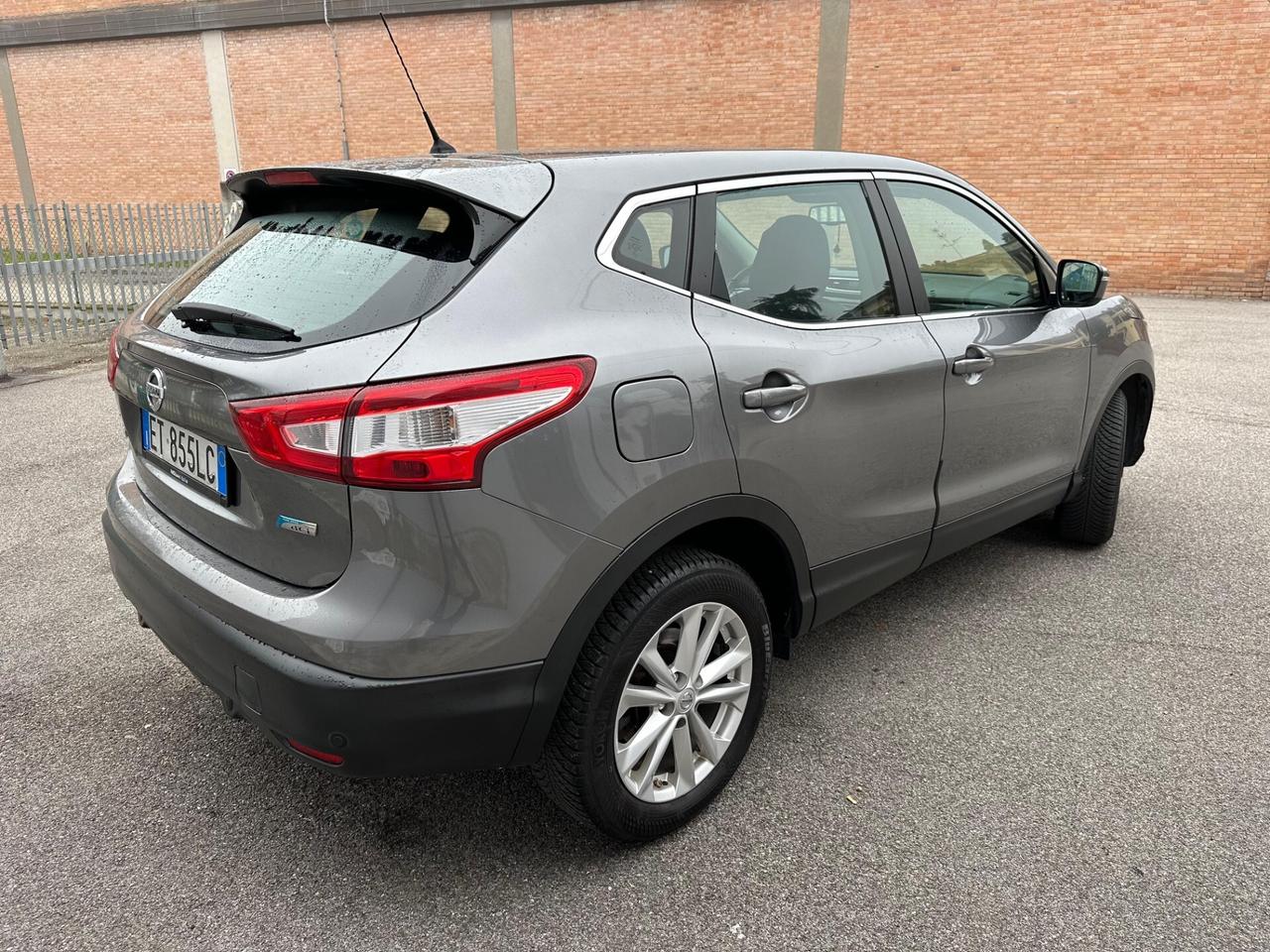 Nissan Qashqai 1.5 dCi Acenta NAVI è RETROCAMERA