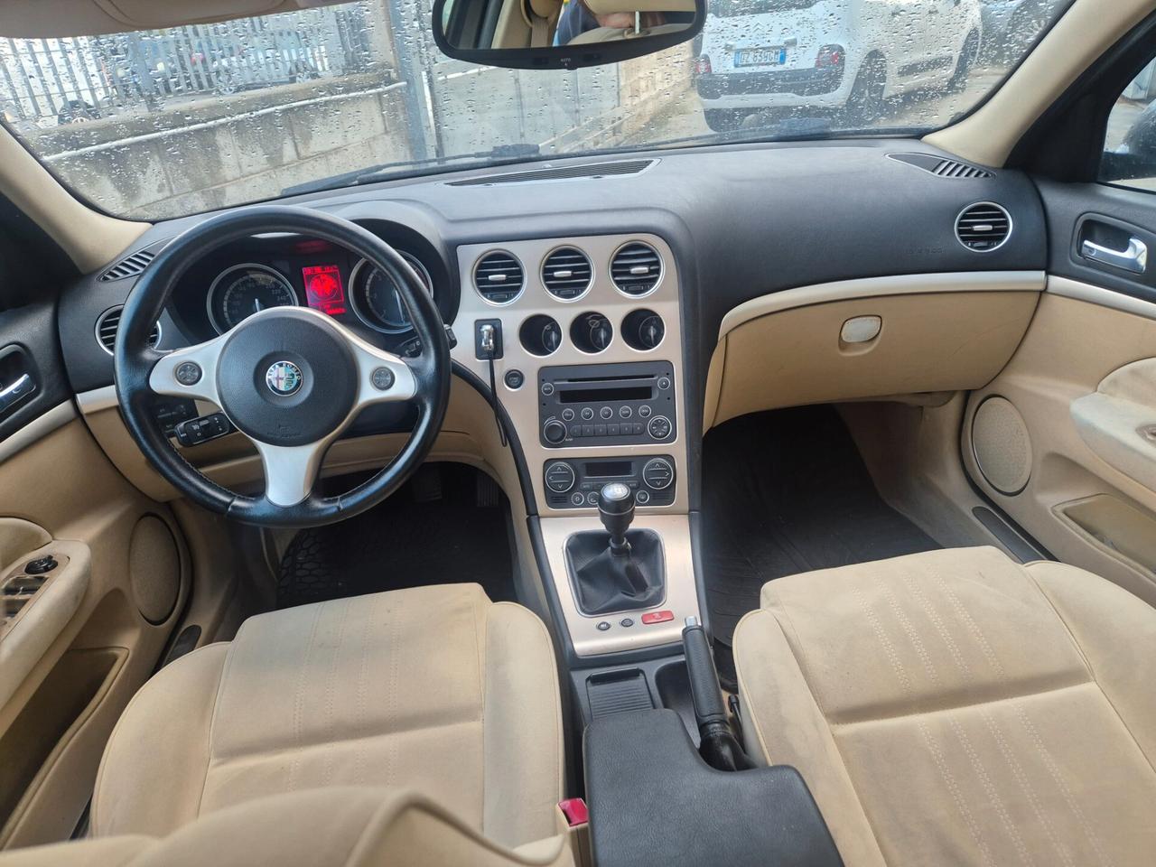 Alfa Romeo 159 1.9 JTDm 16V Sportwagon Distinctive