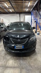Lancia Ypsilon 1.0 FireFly 5 porte S&S Hybrid Alberta Ferretti