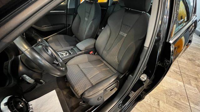 AUDI A3 SPB 30 TDI S tronic Sport- COCKPIT