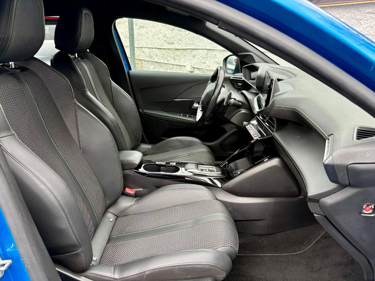 Peugeot 208 5 Porte 208 1.2 puretech GT Pack s&s 130cv eat8