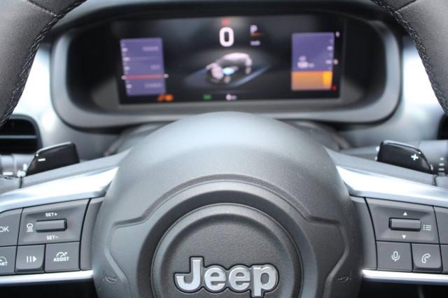 Jeep Avenger 1.2 t. e-hybrid Summit fwd 110cv AUTO con CarPlay