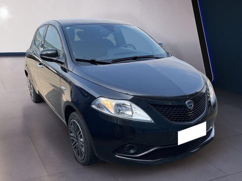 Lancia Ypsilon III 2015 1.2 Gold s&s 69cv my19