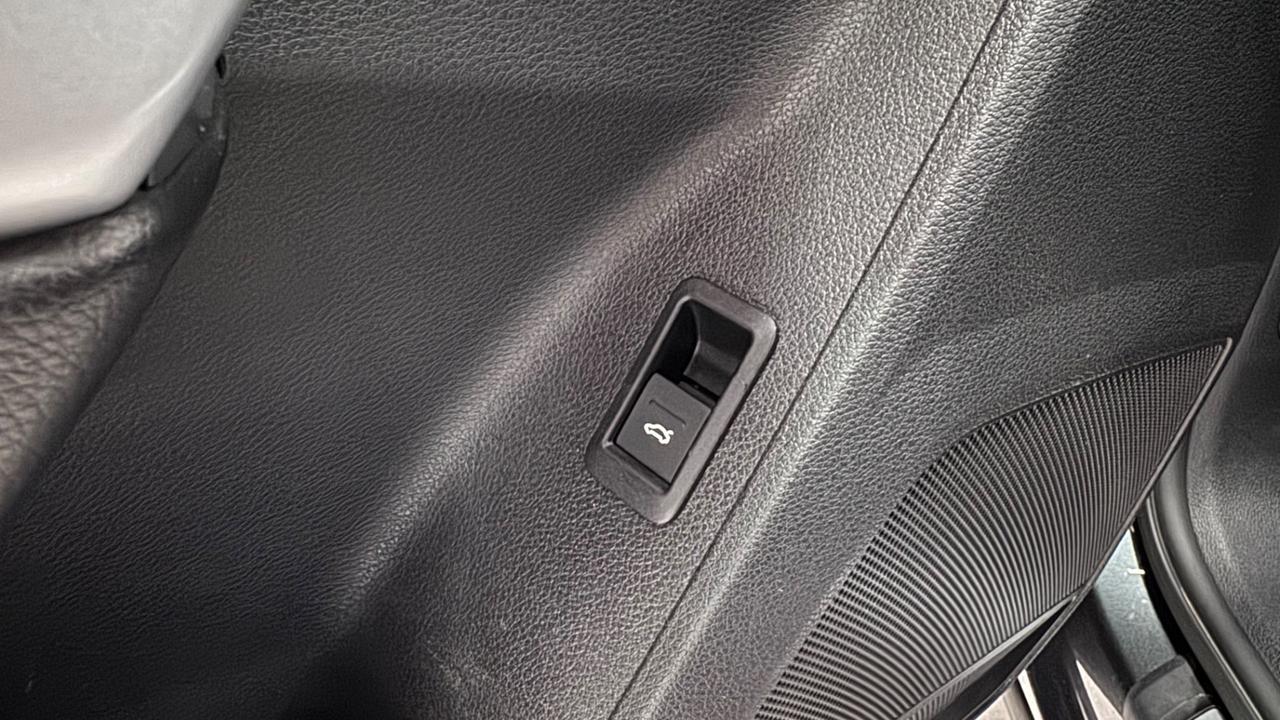 Audi Q3 35 TDI S tronic line edition-2020