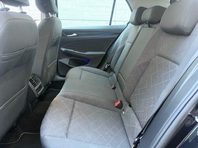 VOLKSWAGEN Golf 1.5 TGI DSG Life