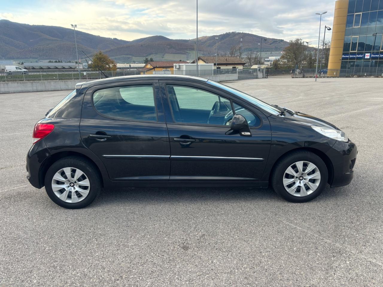 Peugeot 207 Plus 1.4 8V 75CV 5p. ECO GPL