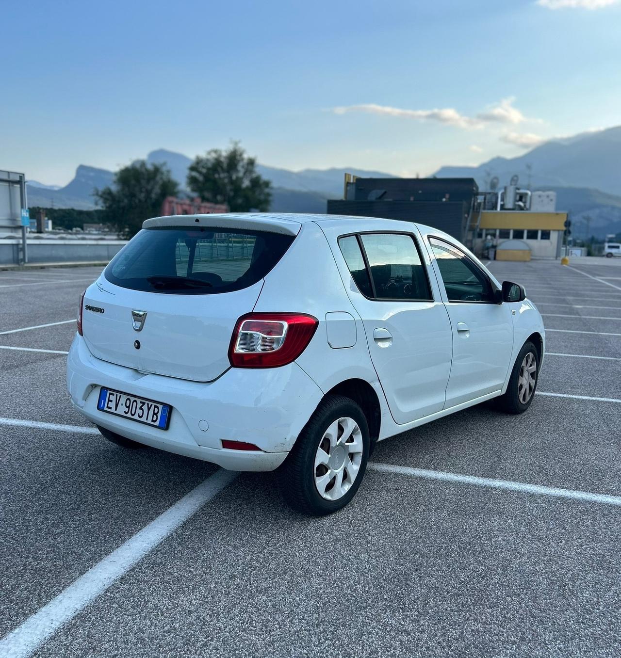 Dacia Sandero 1.2 Neopatentati SOLO 91.000km