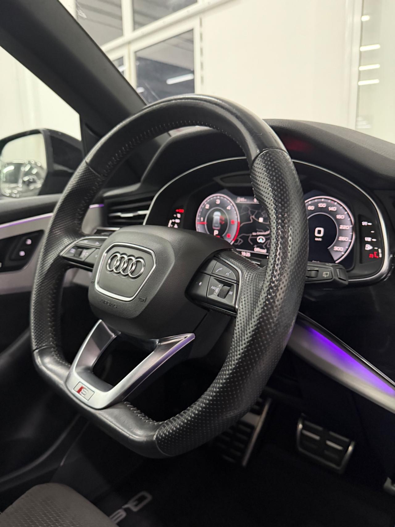 Audi Q8 50 TDI 286 CV quattro S-line FINANZIABILE