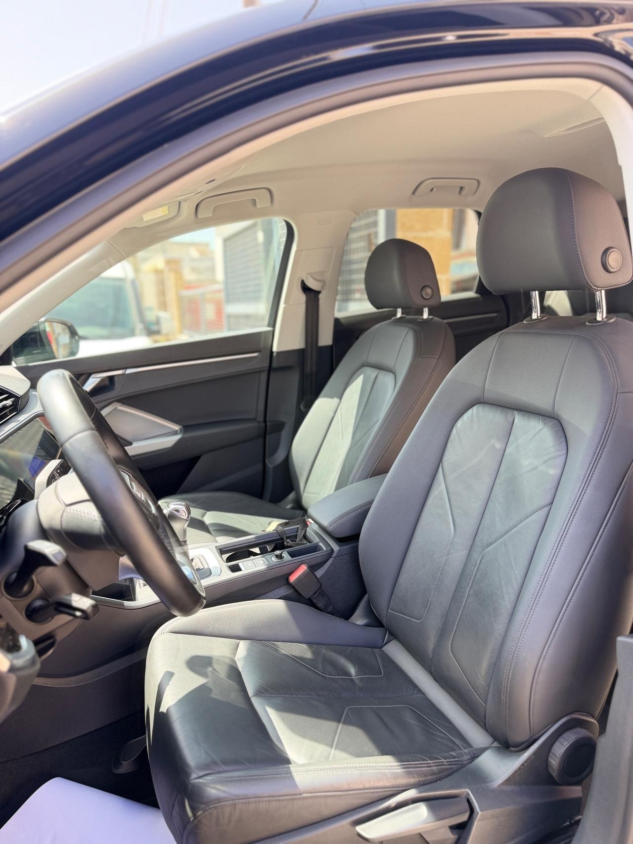 Audi Q3 2.0 tdi S-tronic Business Advanced-mod.2020 MATRIX/CAR PLAY