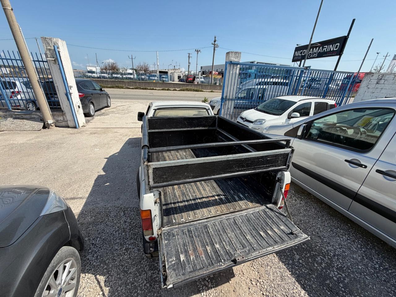 Volkswagen Caddy pick-up