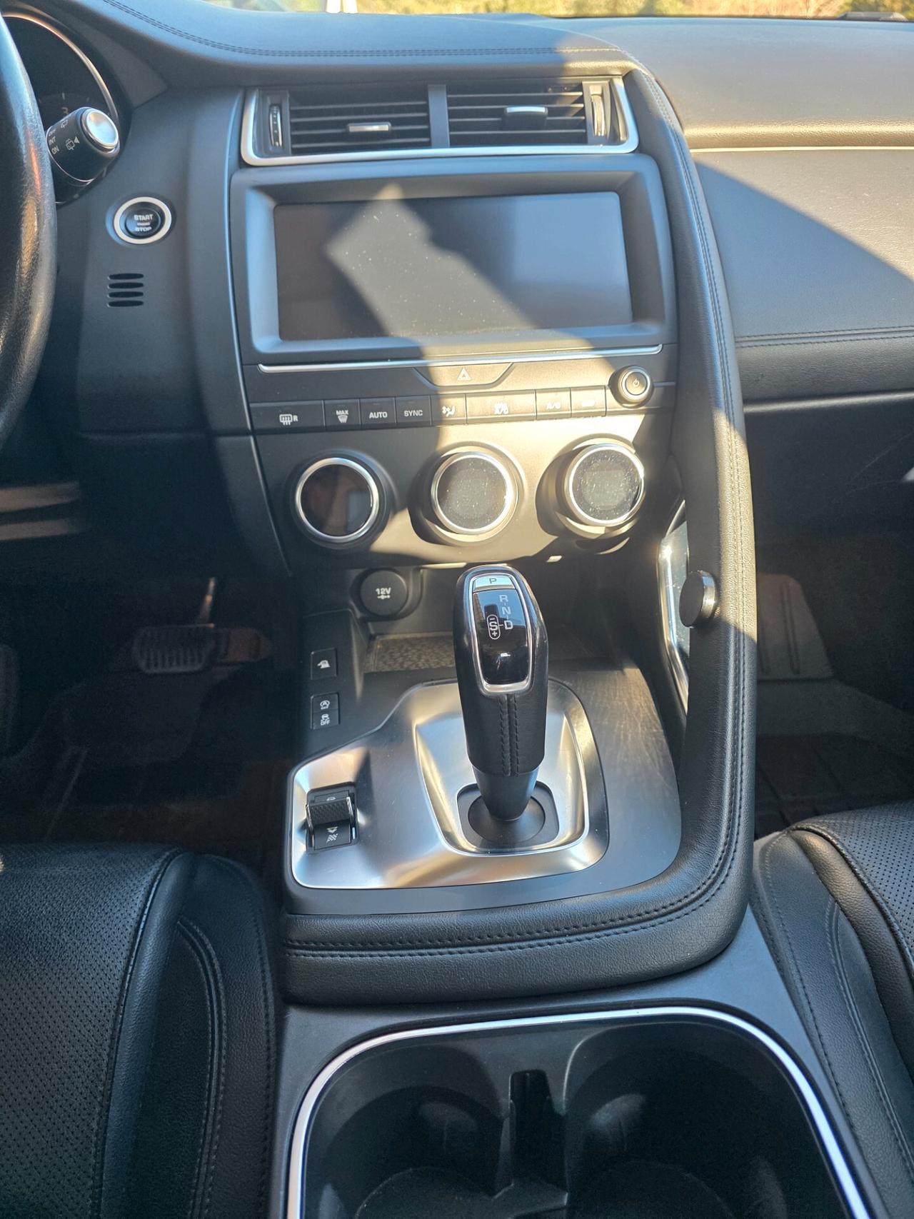 Jaguar E-Pace 2.0D 150 CV R-Dynamic