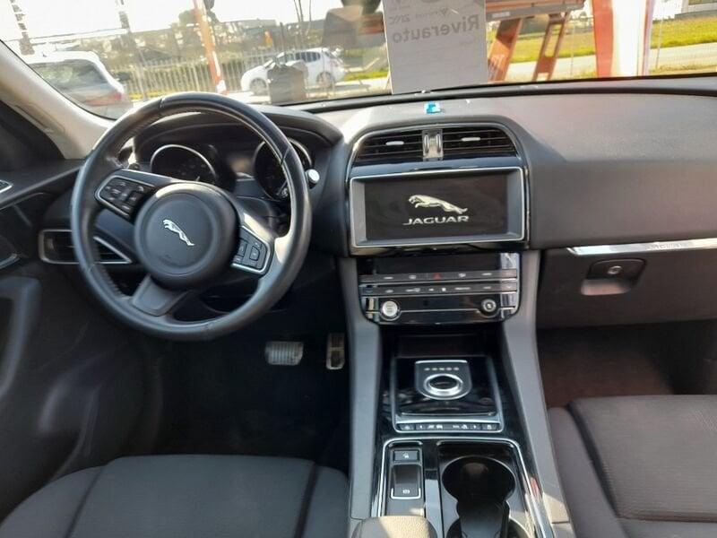 Jaguar F-Pace F-Pace 2.0 D 180 CV AWD aut. Pure