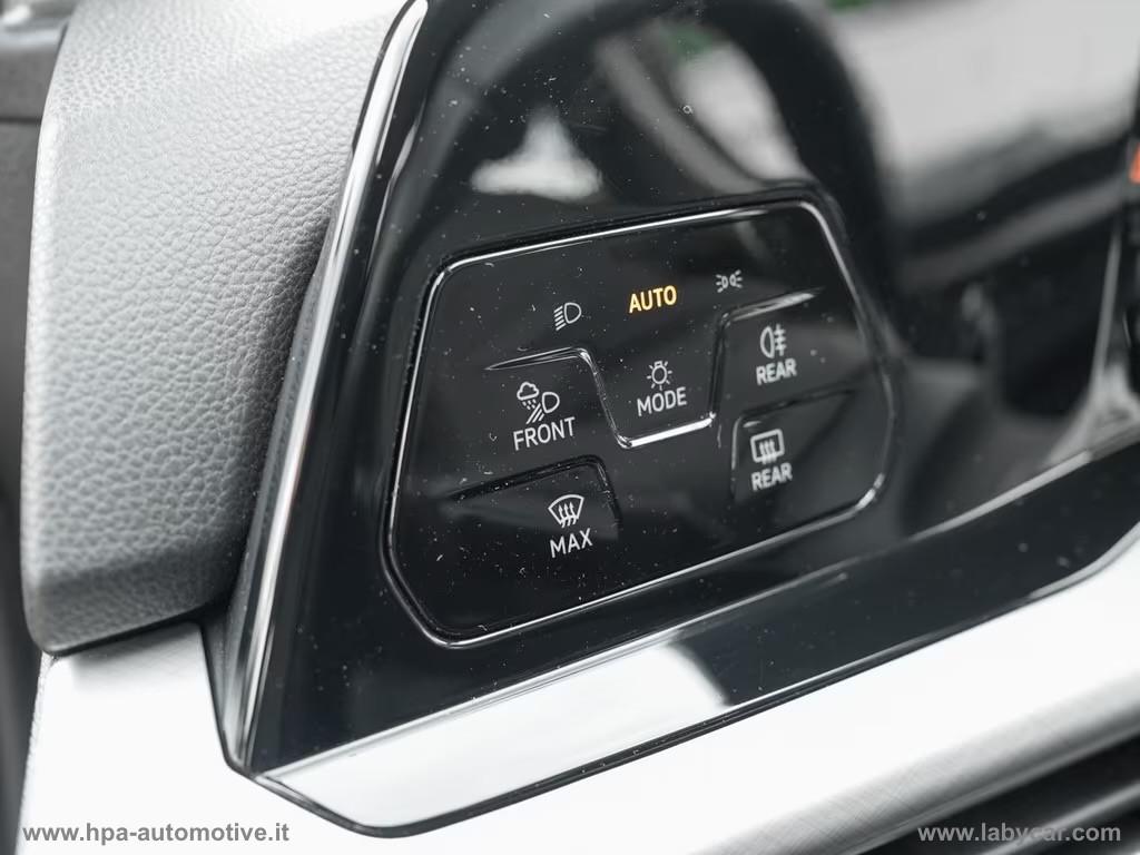 VOLKSWAGEN Golf 8 2.0TDI 116CV IQ-LIGHT FULL LED NAVI