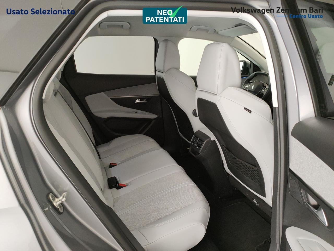 Peugeot 3008 1.5 bluehdi allure s&s 130cv eat8