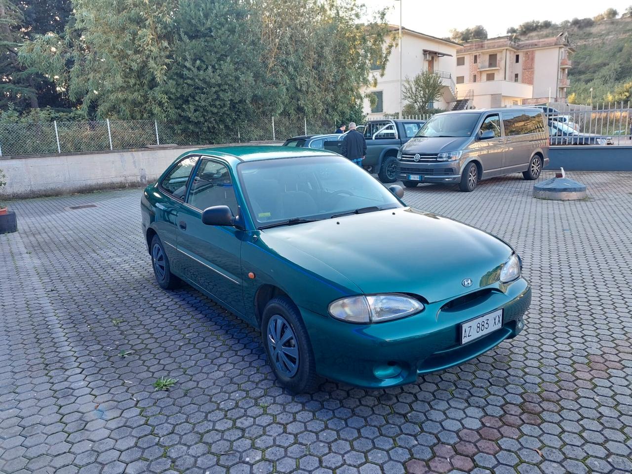 Hyundai Accent 1.3i 12V cat 3 porte