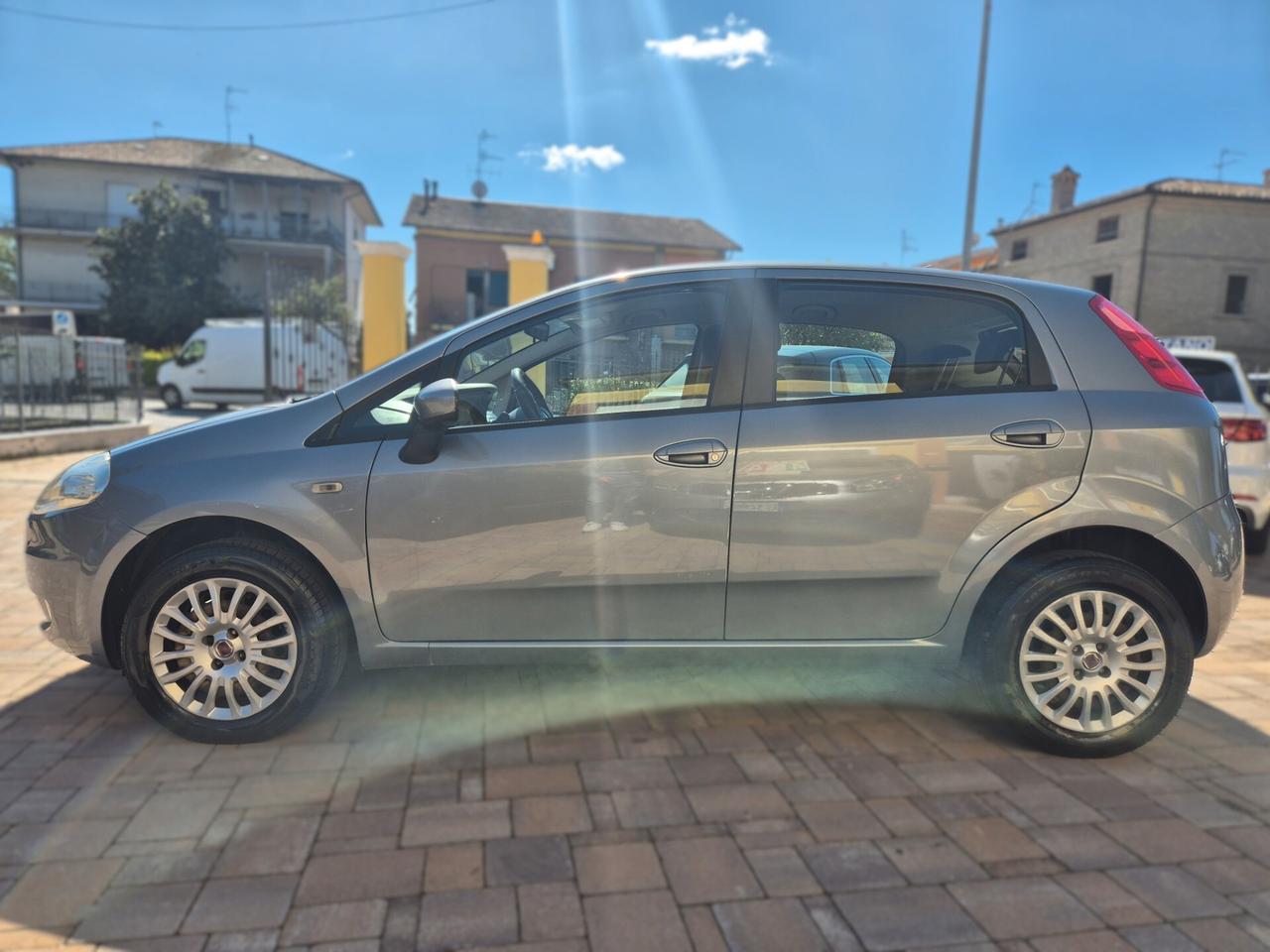 Fiat Grande Punto 1.4 5 porte Dynamic Natural Power