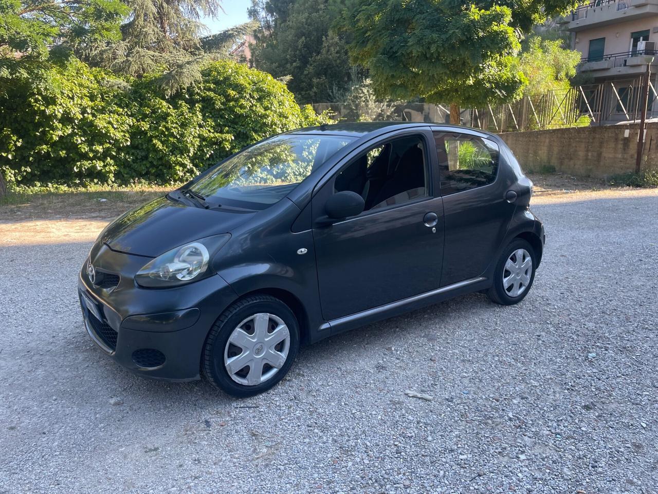 Toyota Aygo 1.0 12V VVT-i 5 porte Now