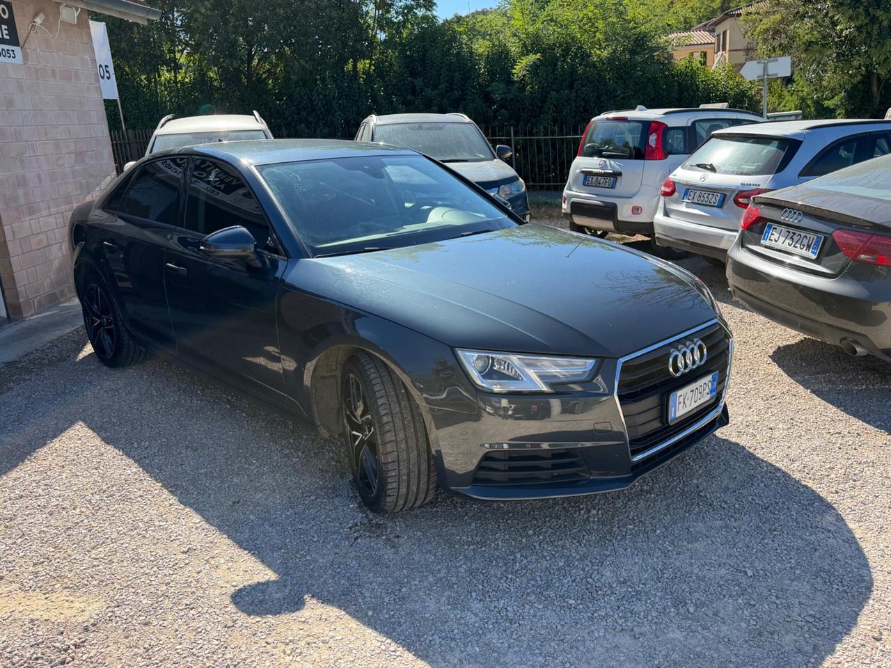 Audi A4 2.0 TDI 150 CV S tronic
