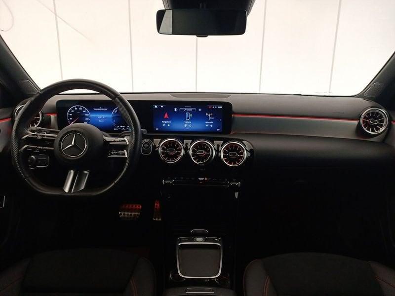 Mercedes-Benz Classe A - W177 2023 A 250 e phev AMG Line Advanced Plus auto