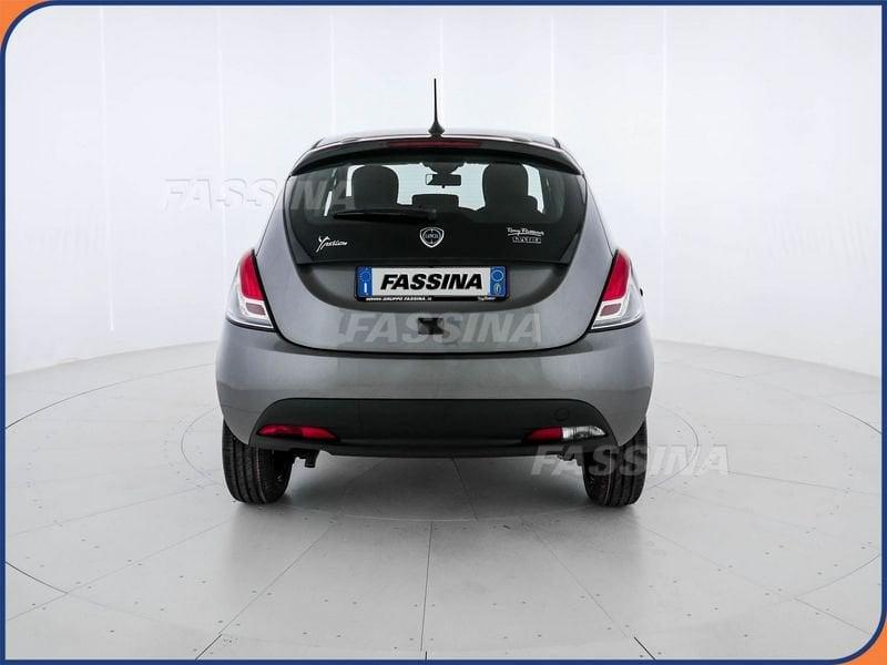 Lancia Ypsilon 1.0 FireFly 5 porte S&S Hybryd Gold