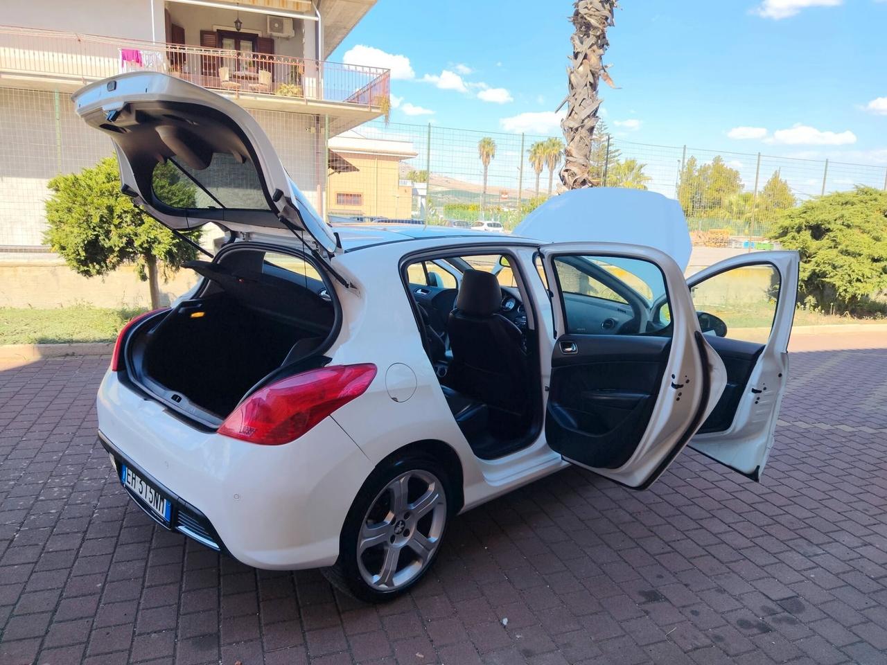 Peugeot 308 1.6 8V e-HDi 112CV Stop&Start 5p. Allure