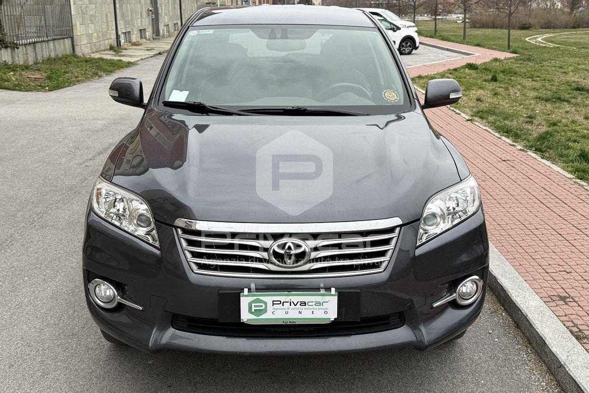 TOYOTA RAV4 Crossover 2.2 D-4D 150 CV DPF Exclusive