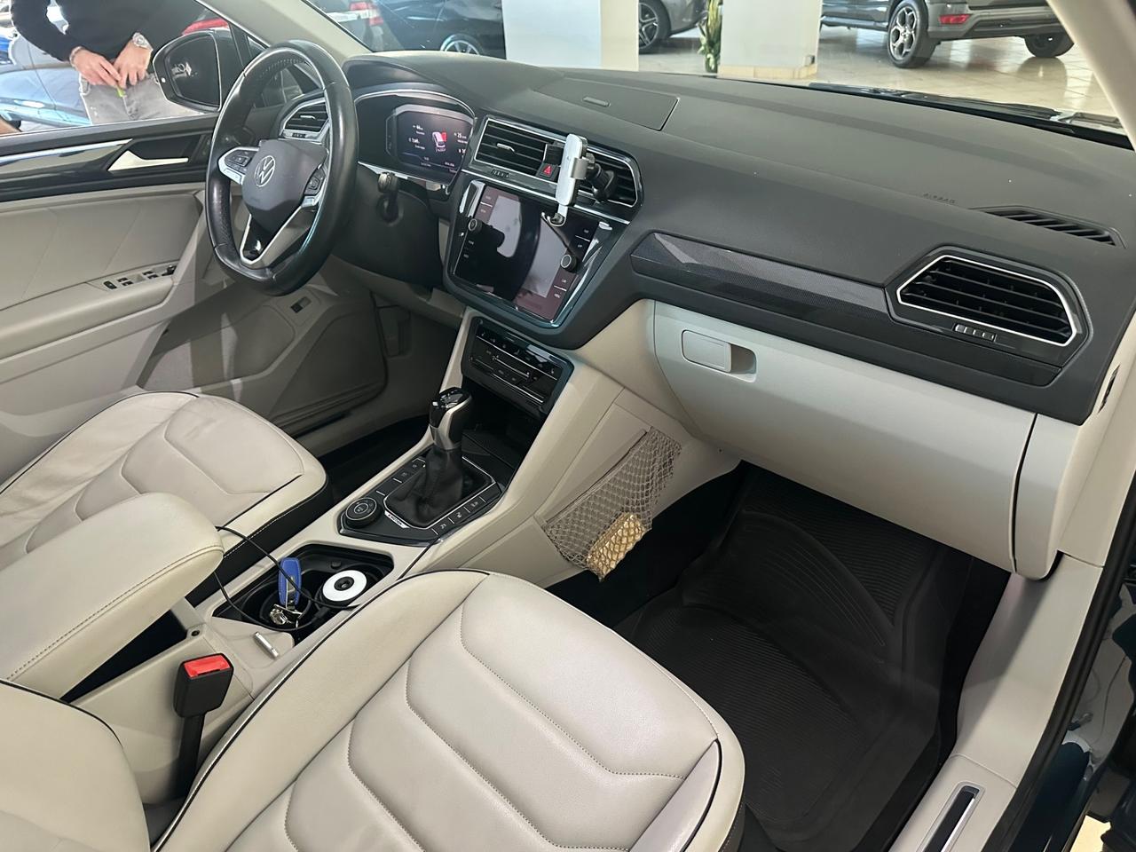 Volkswagen Tiguan 2.0 TDI 200 CV SCR DSG 4MOTION Elegance