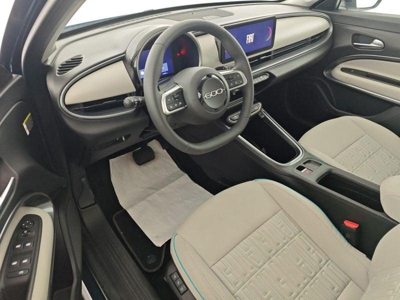 FIAT 600 Hybrid 110 CV DCT MHEV La Prima