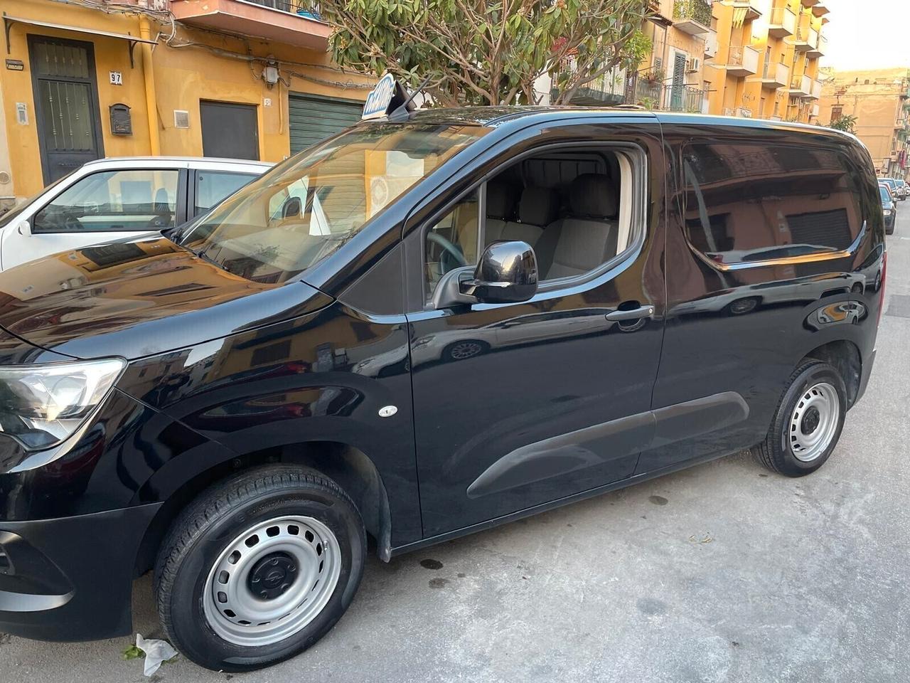 Opel Combo Cargo 1.5 Diesel 100CV PC 650kg Edition