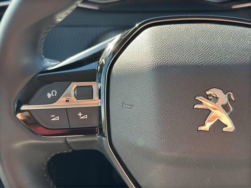 Peugeot 208 1.2 puretech Style s&s 75cv con CarPlay