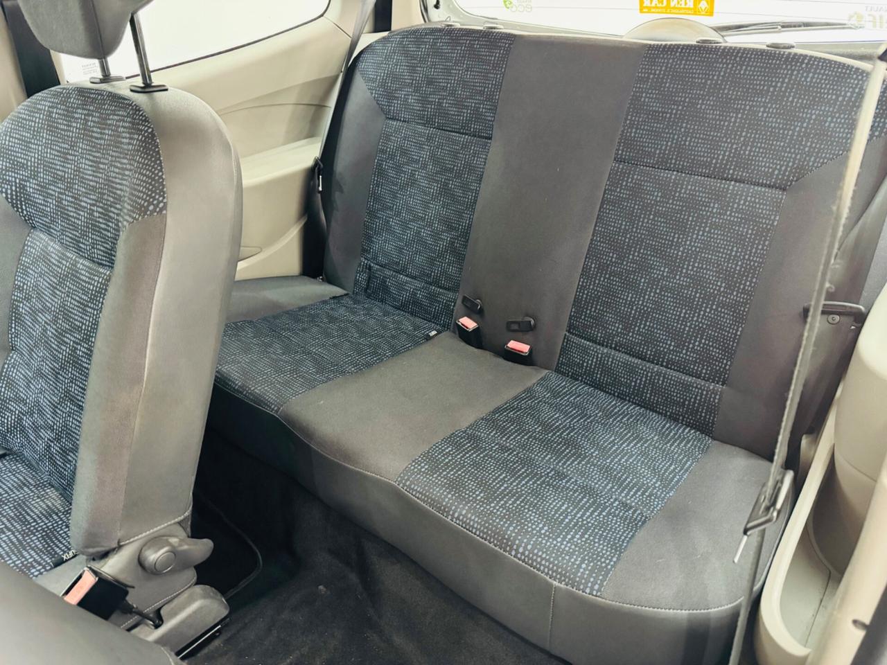 Renault Twingo 1.2 8V Le Iene 58 Cv 43 Kw