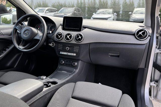 MERCEDES-BENZ B 180 d Automatic Business