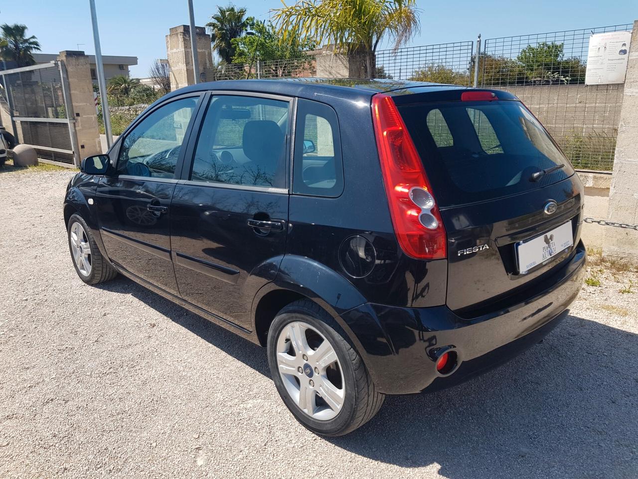 Ford Fiesta 1.4 Tdci 70cv Clima Cerchi 5p.