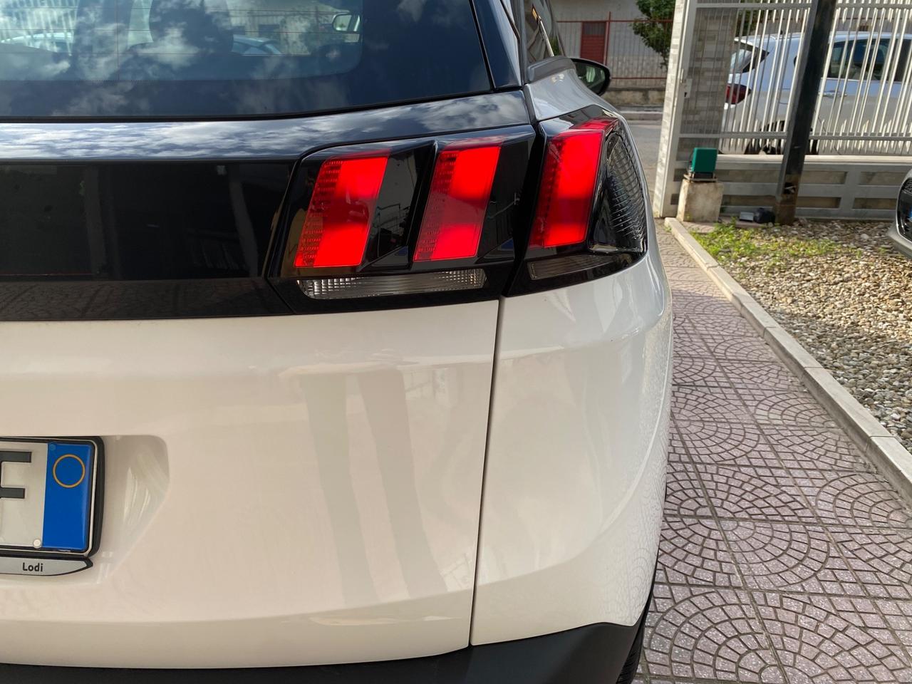 Peugeot 3008 BlueHDi 120 S&S Active