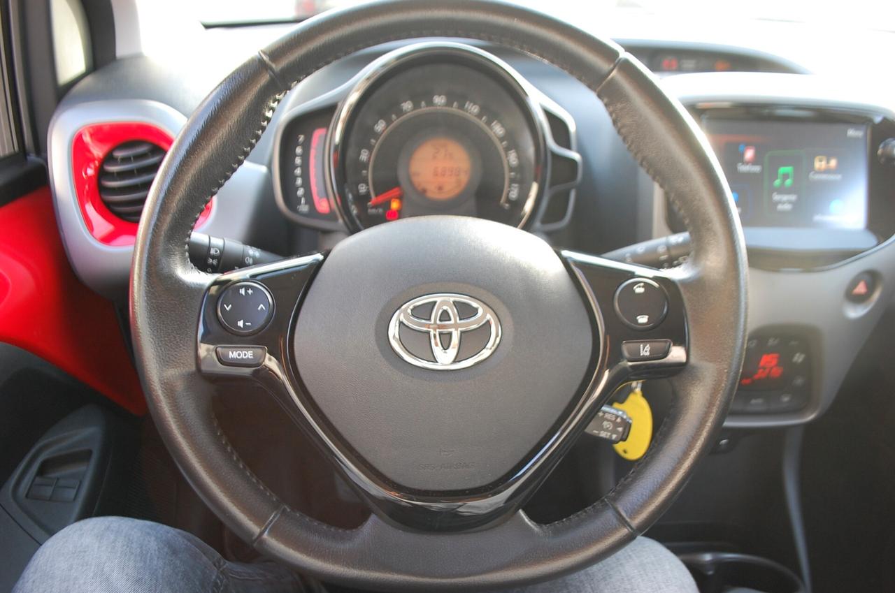 Toyota Aygo Connect 5p 1.0 x-cool 72CV Uff Italy App Lega USB Led