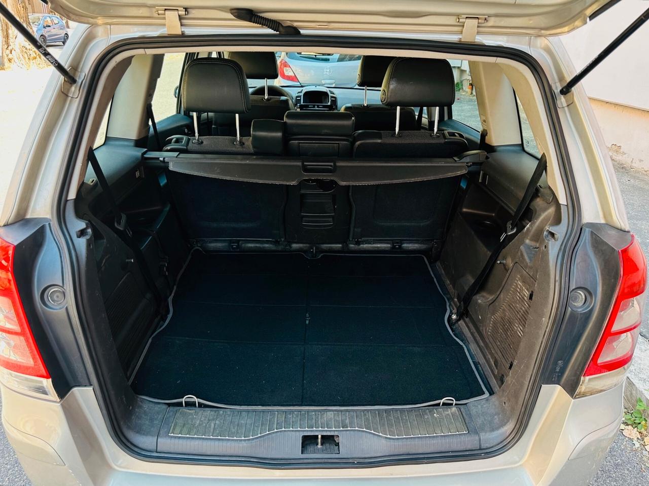 Opel Zafira 7 posti