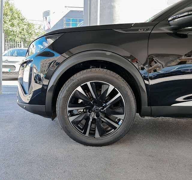 Peugeot 2008 Hybrid 136 e-DCS6 GT