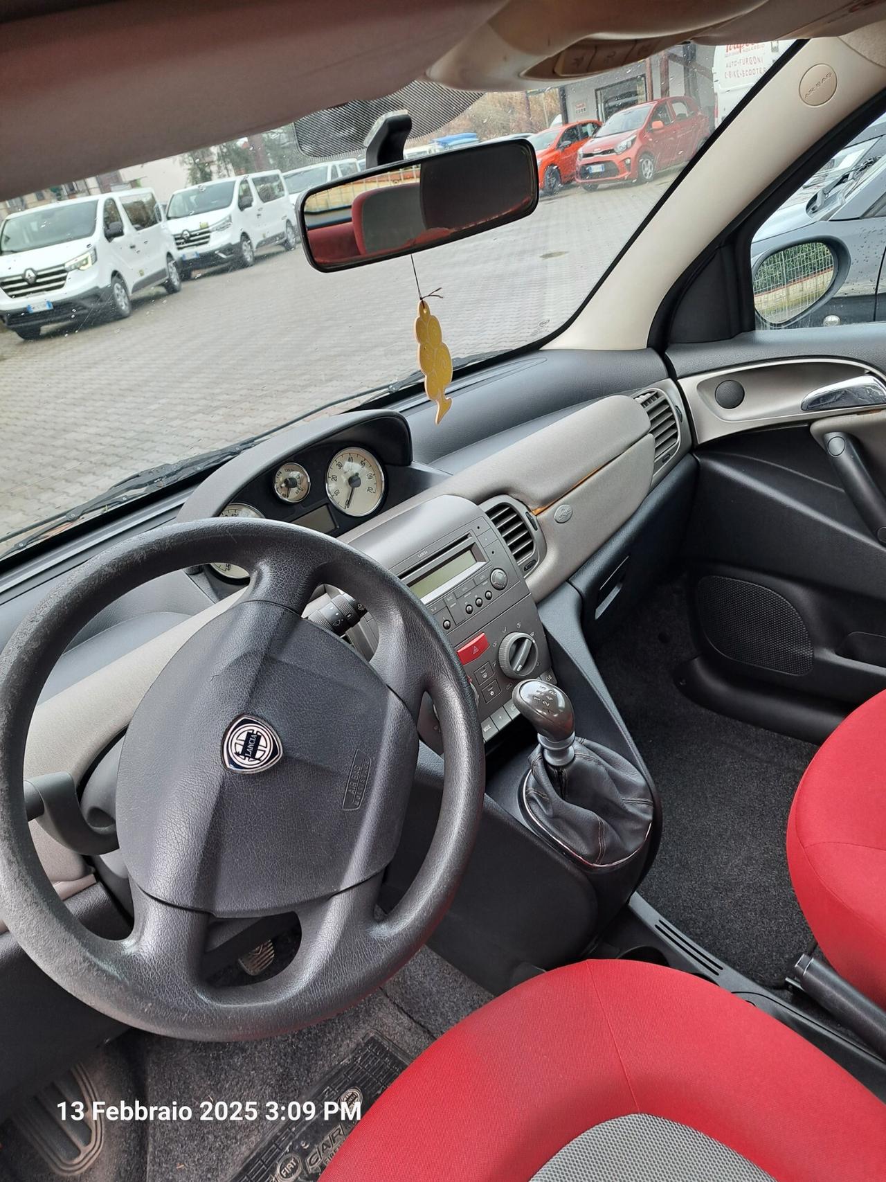 Lancia Ypsilon 1.2 Argento