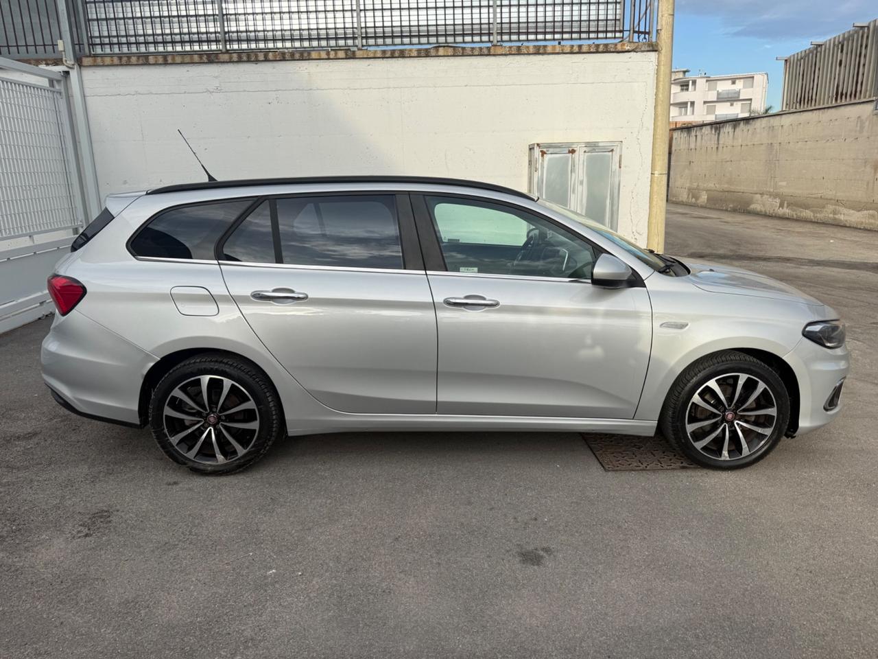 Fiat Tipo 1.6 Mjt Cv 120 SW Lounge
