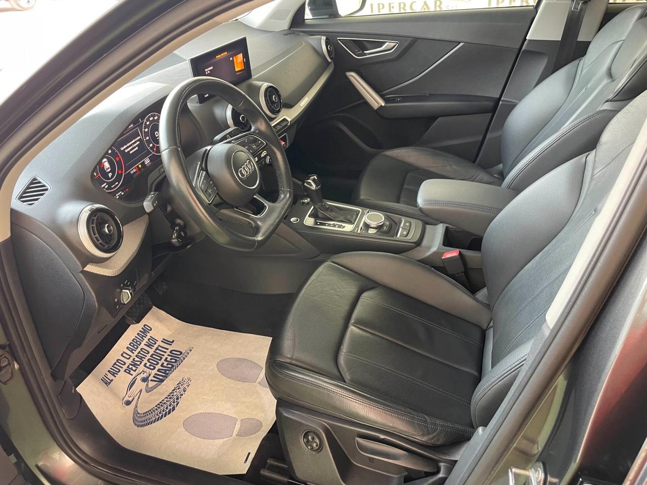 Audi Q2 35 TDI quattro S tronic Identity Black S line