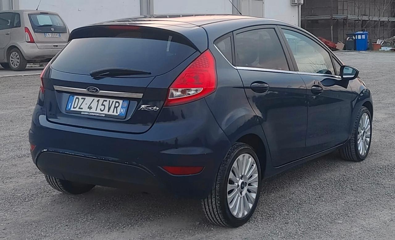 Ford Fiesta 1.4 5 porte Bz.- GPL Titanium