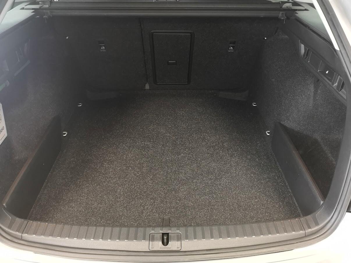 Skoda Octavia 2.0 TDI EVO SCR DSG Wagon Ambition