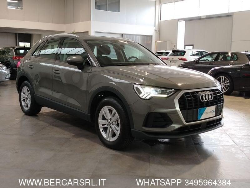 Audi Q3 45 TFSI e S tronic Business